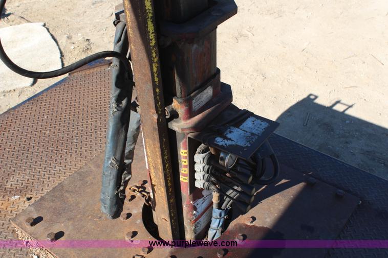 image for item H7802 2001 Mack RB688S conveyor truck