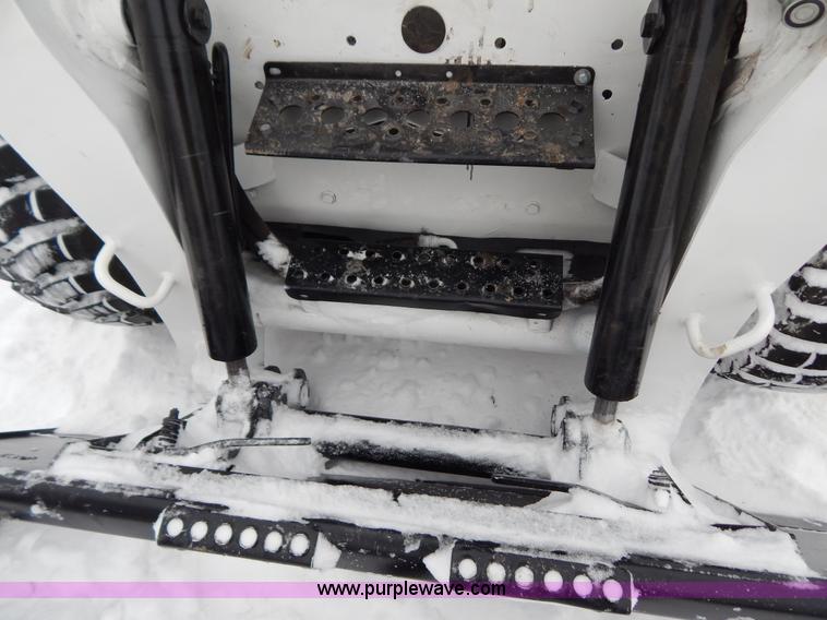 image for item I1222 2005 Bobcat S250 skid steer