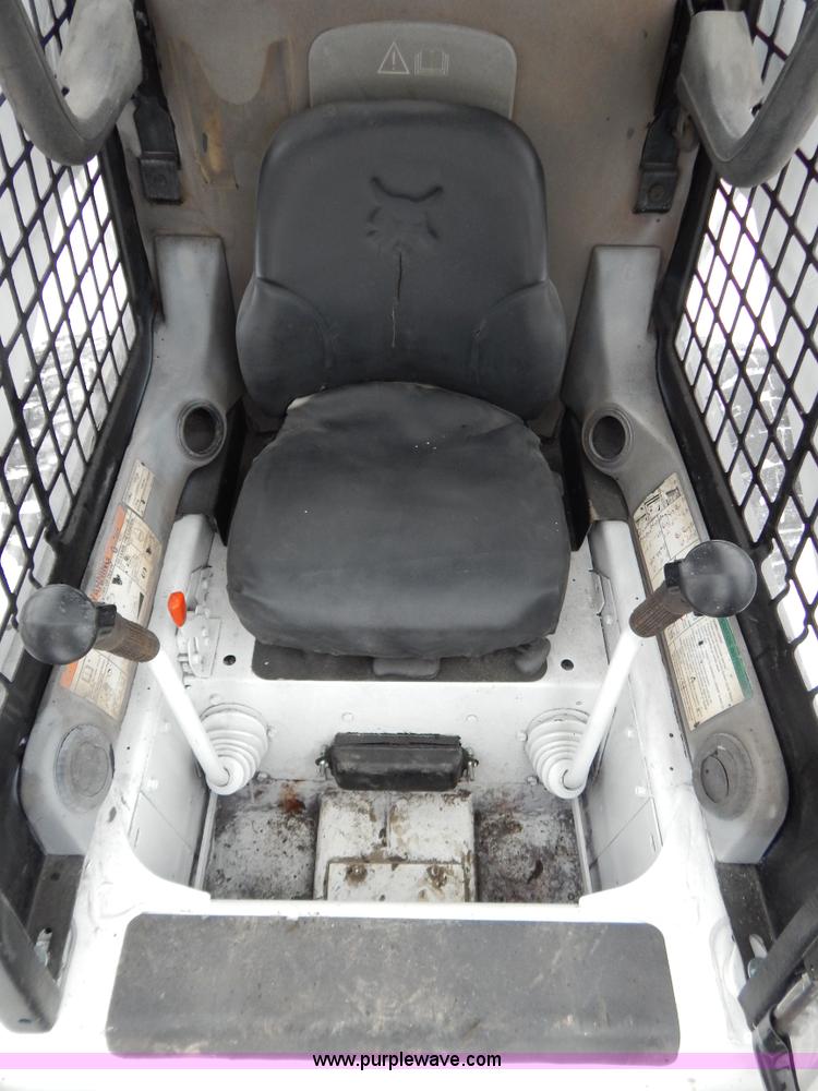 image for item I1222 2005 Bobcat S250 skid steer