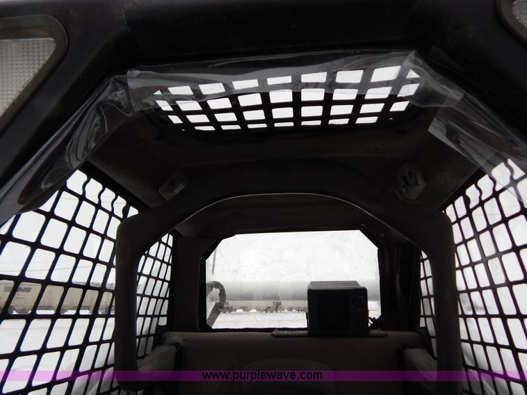 image for item I1222 2005 Bobcat S250 skid steer