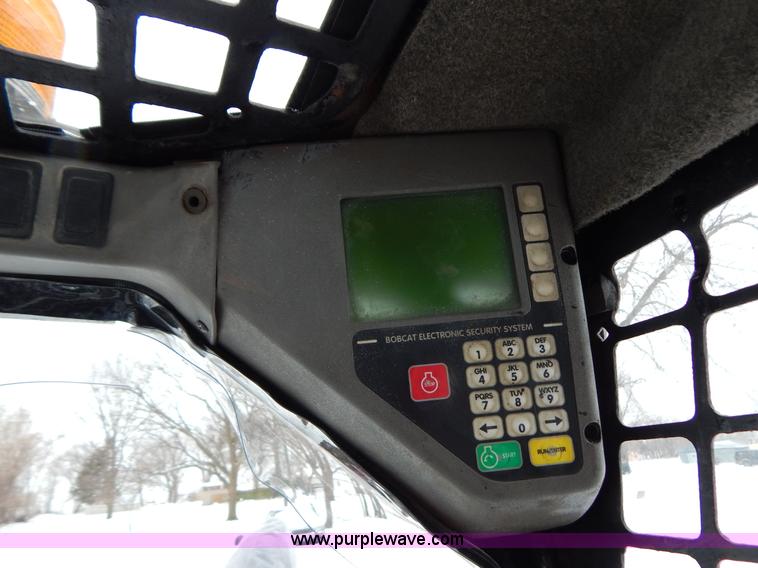 image for item I1222 2005 Bobcat S250 skid steer