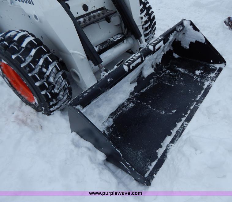 image for item I1222 2005 Bobcat S250 skid steer