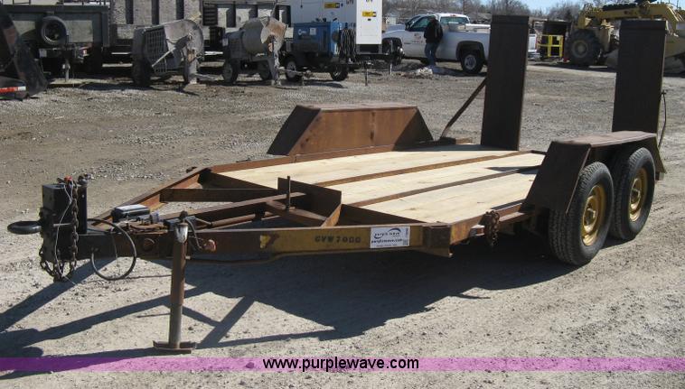 image for item I5696 1979 JFW flatbed equipment trailer