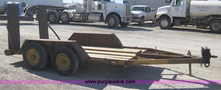 image for item I5696 1979 JFW flatbed equipment trailer