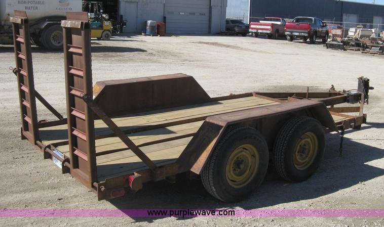 image for item I5696 1979 JFW flatbed equipment trailer