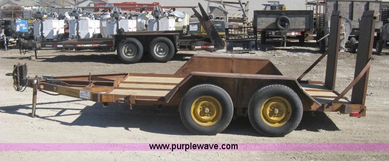 image for item I5696 1979 JFW flatbed equipment trailer