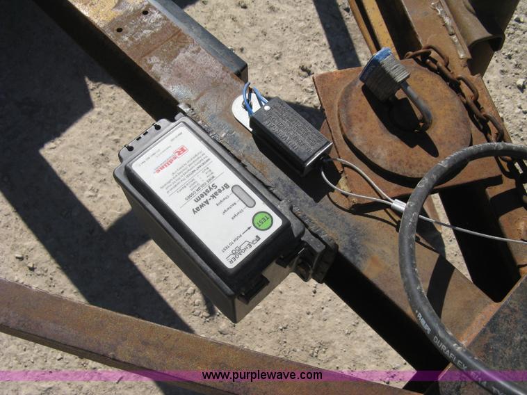 image for item I5696 1979 JFW flatbed equipment trailer