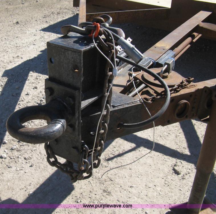 image for item I5696 1979 JFW flatbed equipment trailer