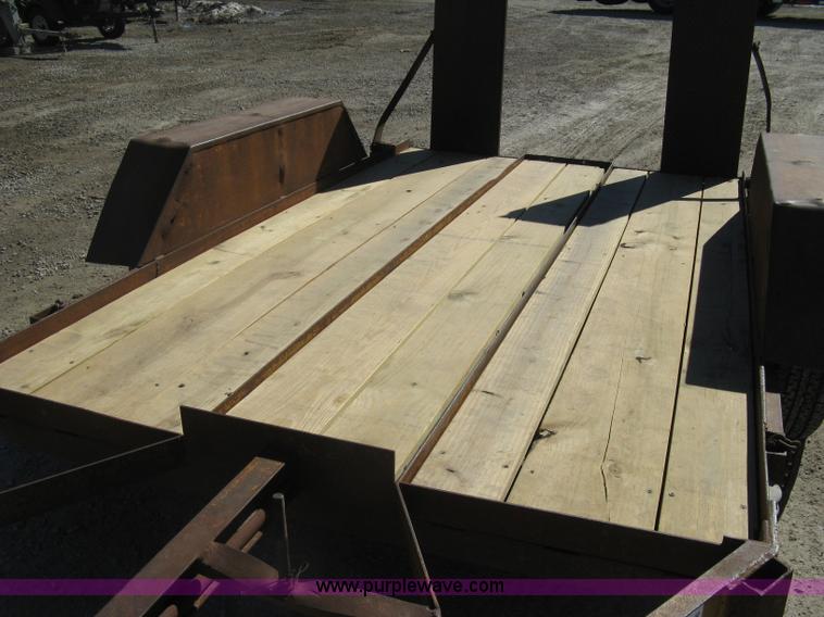 image for item I5696 1979 JFW flatbed equipment trailer