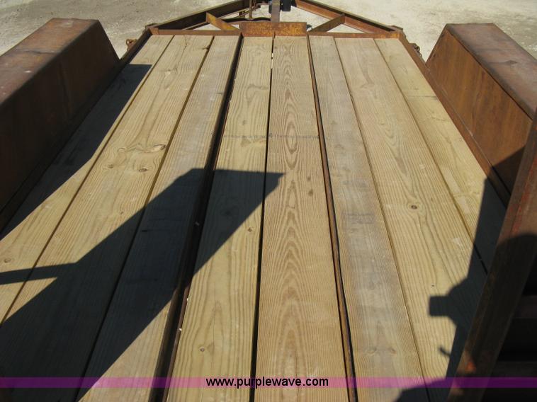 image for item I5696 1979 JFW flatbed equipment trailer