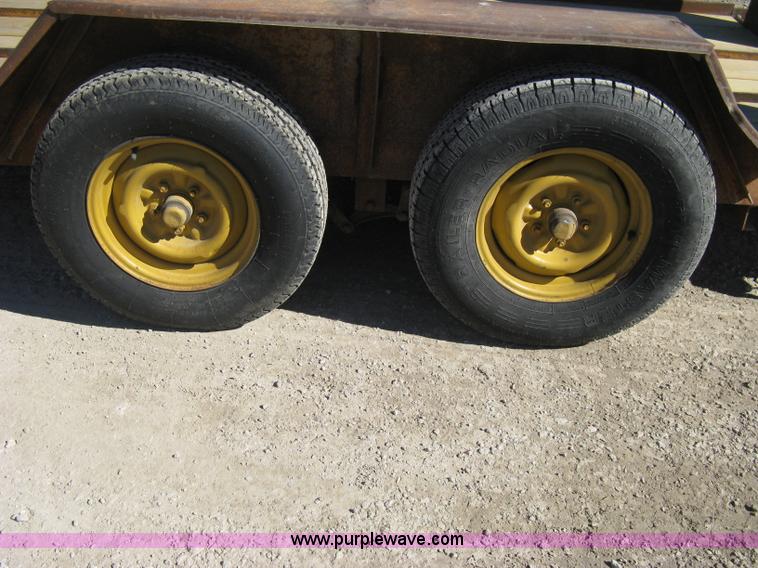image for item I5696 1979 JFW flatbed equipment trailer