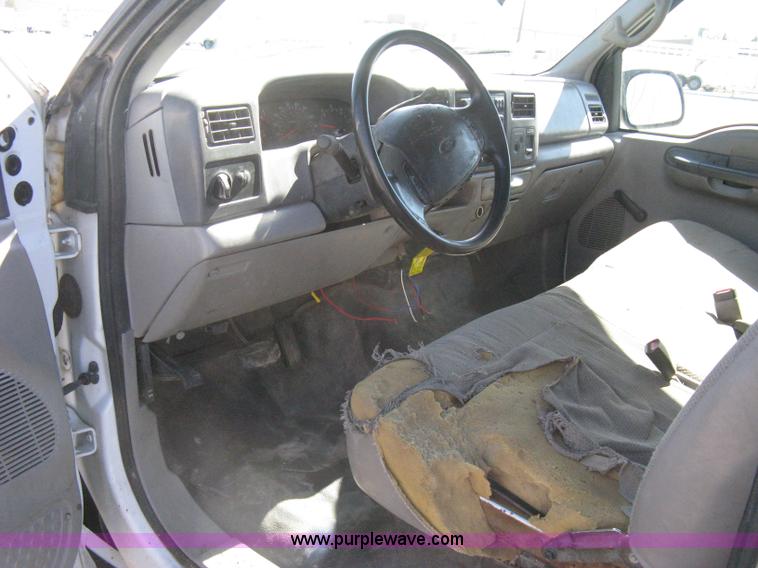 image for item I5697 2000 Ford F250 Super Duty XL SuperCab pickup truck