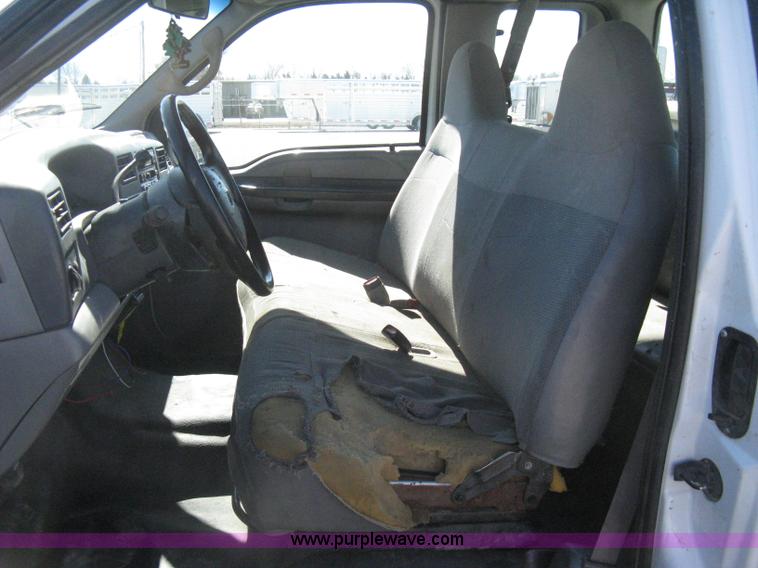 image for item I5697 2000 Ford F250 Super Duty XL SuperCab pickup truck