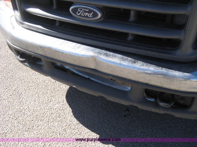 image for item I5697 2000 Ford F250 Super Duty XL SuperCab pickup truck