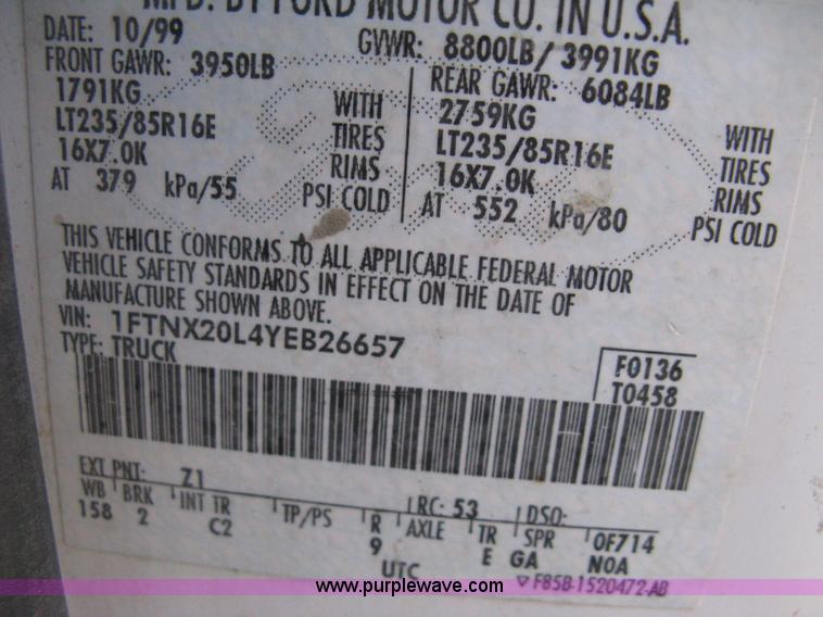 image for item I5697 2000 Ford F250 Super Duty XL SuperCab pickup truck