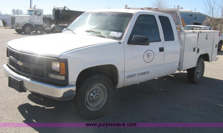 image for item I5698 1996 Chevrolet 2500 Ext. Cab utility truck