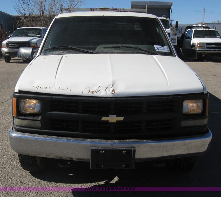 image for item I5698 1996 Chevrolet 2500 Ext. Cab utility truck