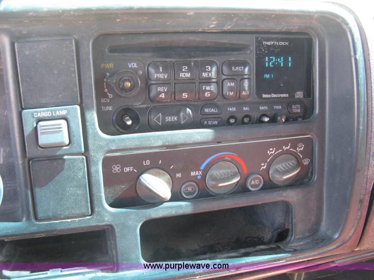 image for item I5698 1996 Chevrolet 2500 Ext. Cab utility truck