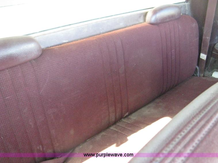 image for item I5698 1996 Chevrolet 2500 Ext. Cab utility truck