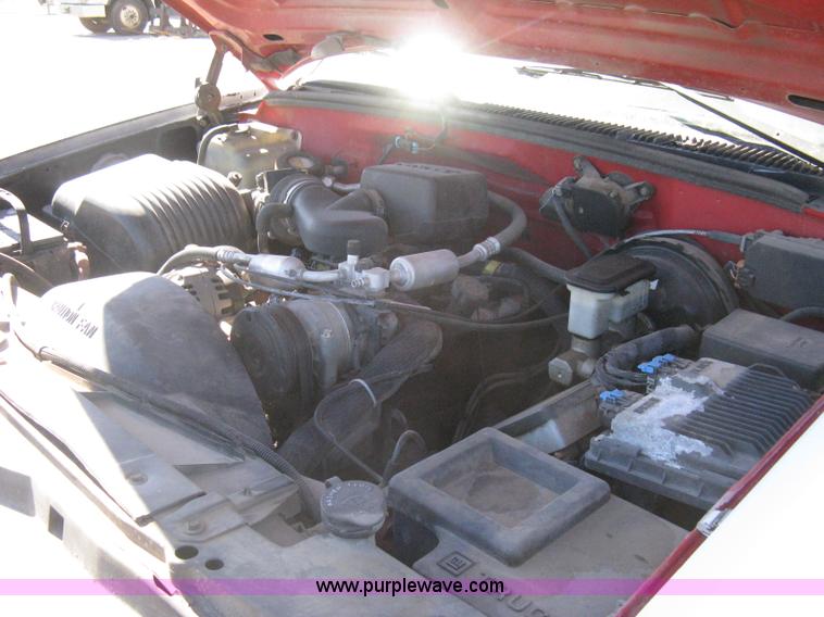 image for item I5698 1996 Chevrolet 2500 Ext. Cab utility truck