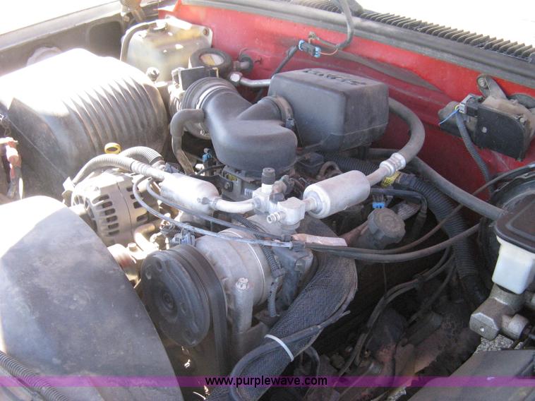 image for item I5698 1996 Chevrolet 2500 Ext. Cab utility truck