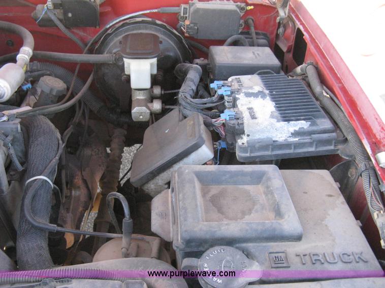 image for item I5698 1996 Chevrolet 2500 Ext. Cab utility truck