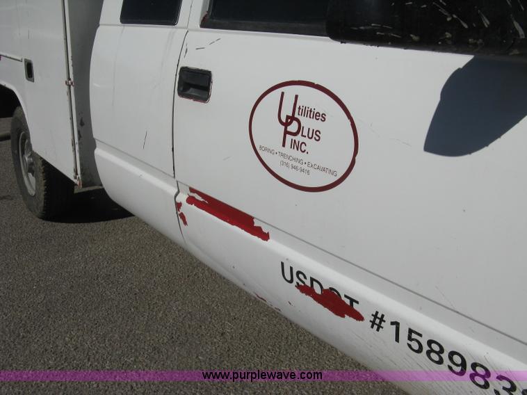 image for item I5698 1996 Chevrolet 2500 Ext. Cab utility truck