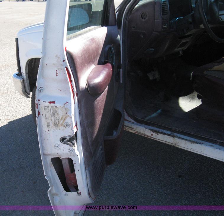 image for item I5698 1996 Chevrolet 2500 Ext. Cab utility truck