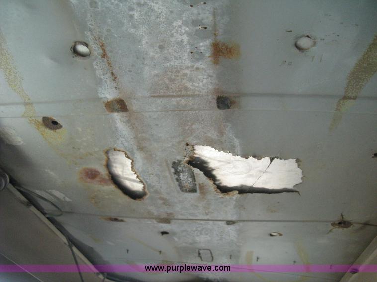 image for item I5699 1984 International S1900 dump truck