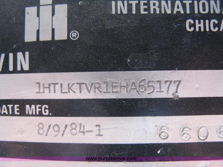 image for item I5699 1984 International S1900 dump truck