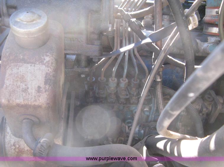 image for item I5699 1984 International S1900 dump truck