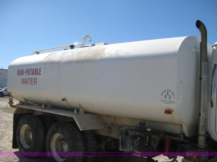 image for item I5704 1973 Mack PM685S tanker water truck