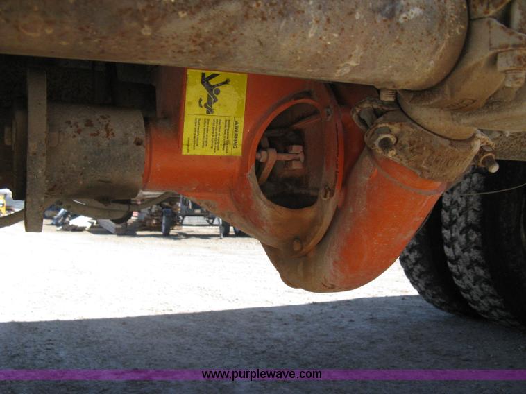 image for item I5704 1973 Mack PM685S tanker water truck