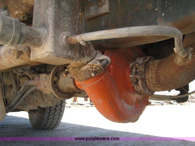 image for item I5704 1973 Mack PM685S tanker water truck