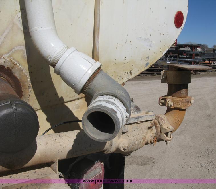 image for item I5704 1973 Mack PM685S tanker water truck