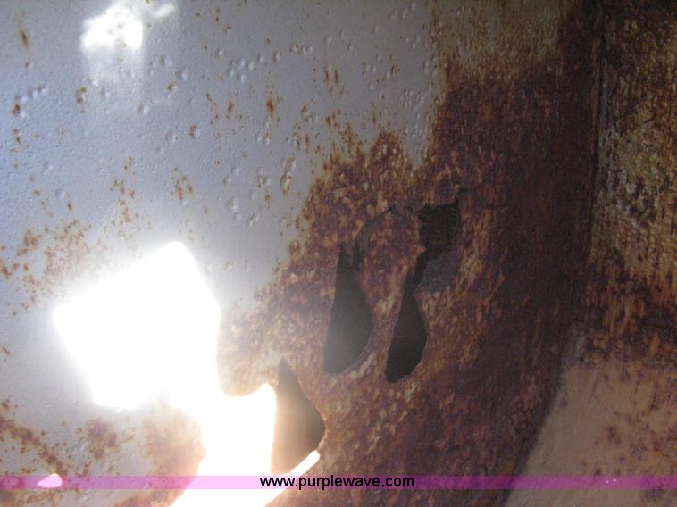 image for item I5704 1973 Mack PM685S tanker water truck