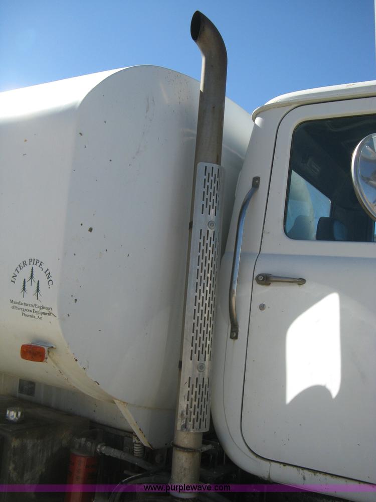 image for item I5704 1973 Mack PM685S tanker water truck