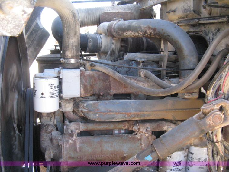 image for item I5704 1973 Mack PM685S tanker water truck