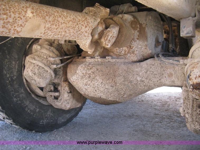 image for item I5704 1973 Mack PM685S tanker water truck