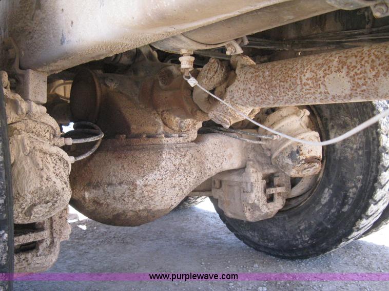 image for item I5704 1973 Mack PM685S tanker water truck