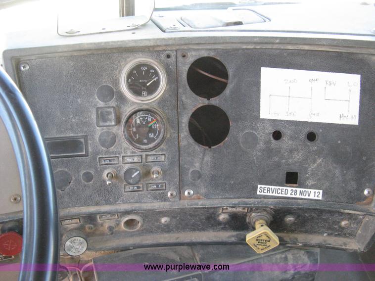 image for item I5704 1973 Mack PM685S tanker water truck