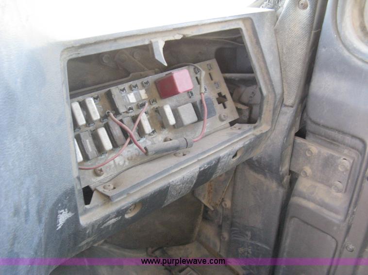 image for item I5704 1973 Mack PM685S tanker water truck