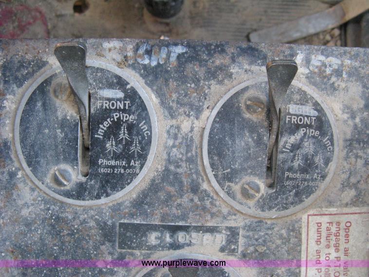 image for item I5704 1973 Mack PM685S tanker water truck