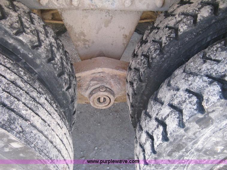 image for item I5704 1973 Mack PM685S tanker water truck