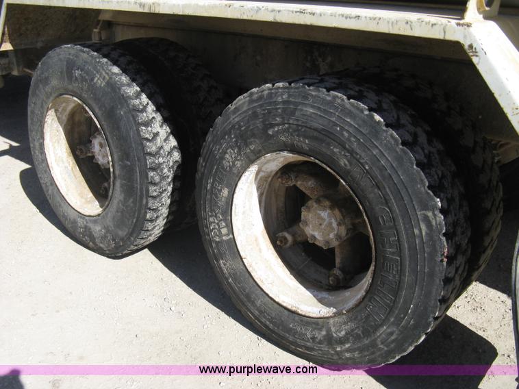 image for item I5704 1973 Mack PM685S tanker water truck