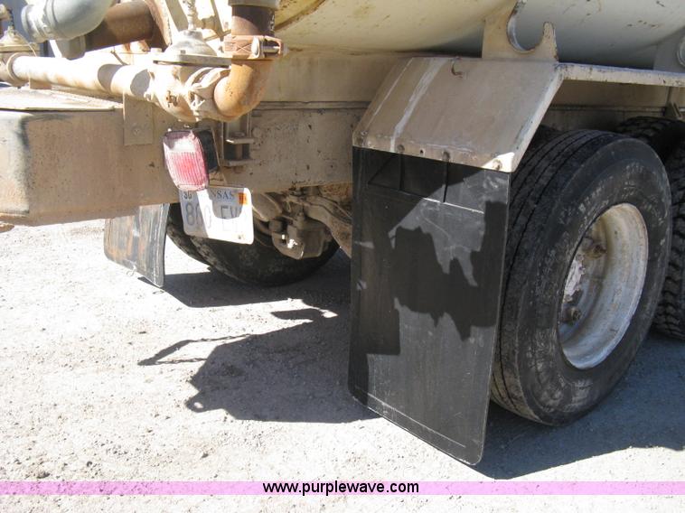 image for item I5704 1973 Mack PM685S tanker water truck