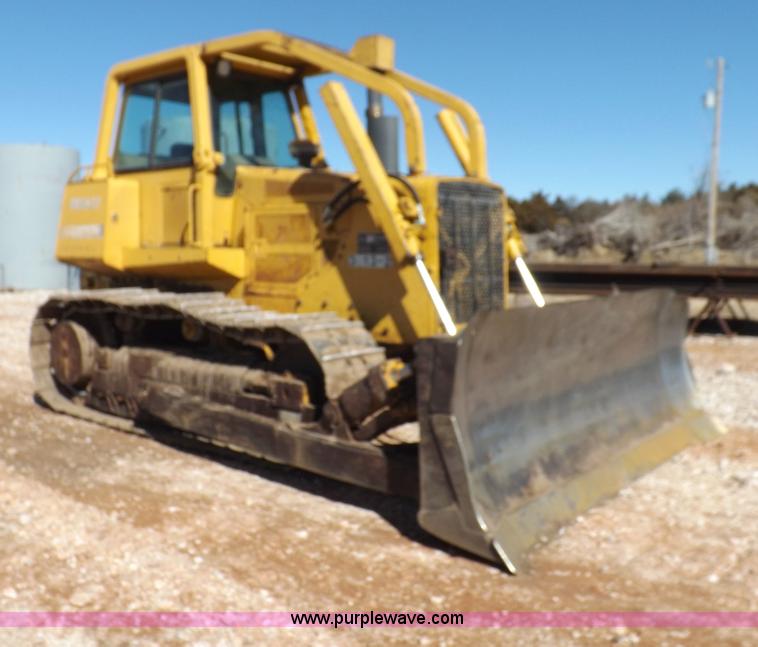 image for item I9128 1995 John Deere 850BLT dozer