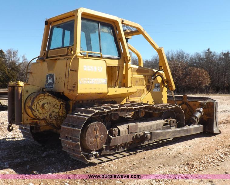 image for item I9128 1995 John Deere 850BLT dozer