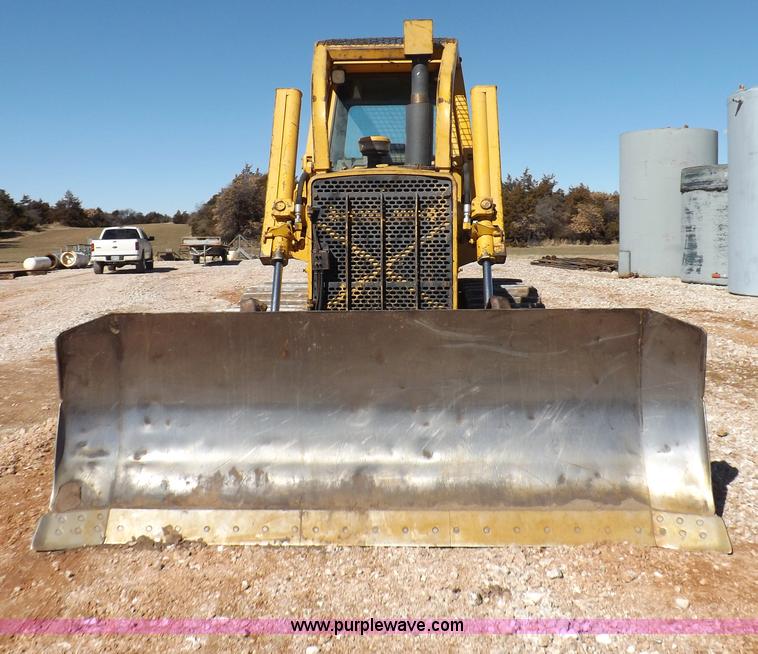 image for item I9128 1995 John Deere 850BLT dozer