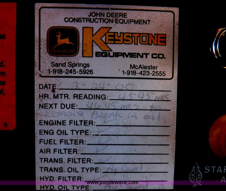 image for item I9128 1995 John Deere 850BLT dozer